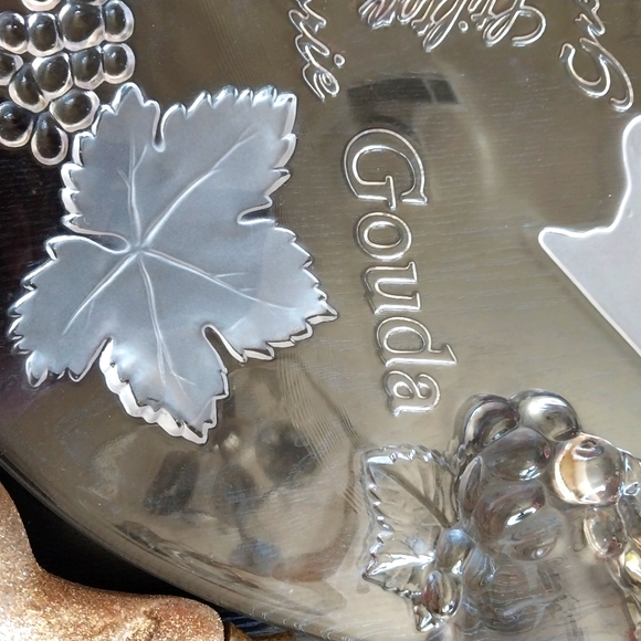 Cheese Charcuterie Serving Plate - Picture 6 of 8